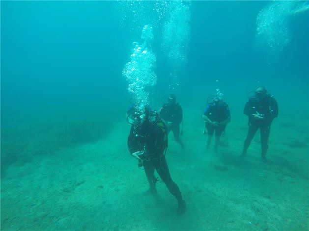 Su altında namaz kıldılar - 622