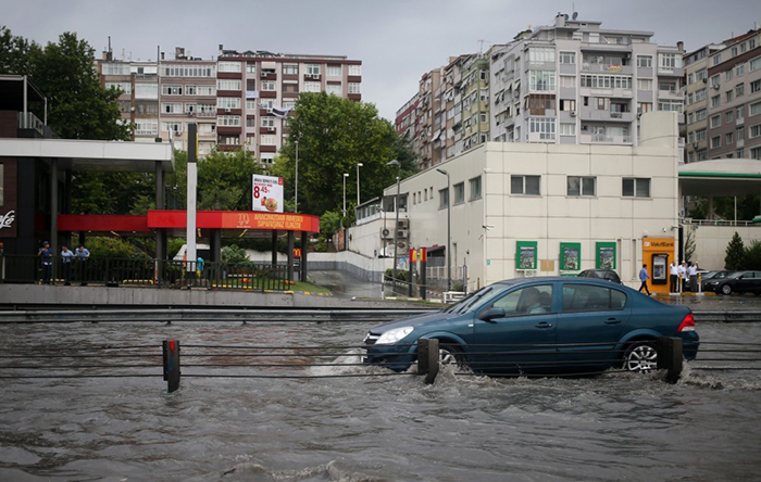 İstanbul'da yağmur sele dönüştü - 18