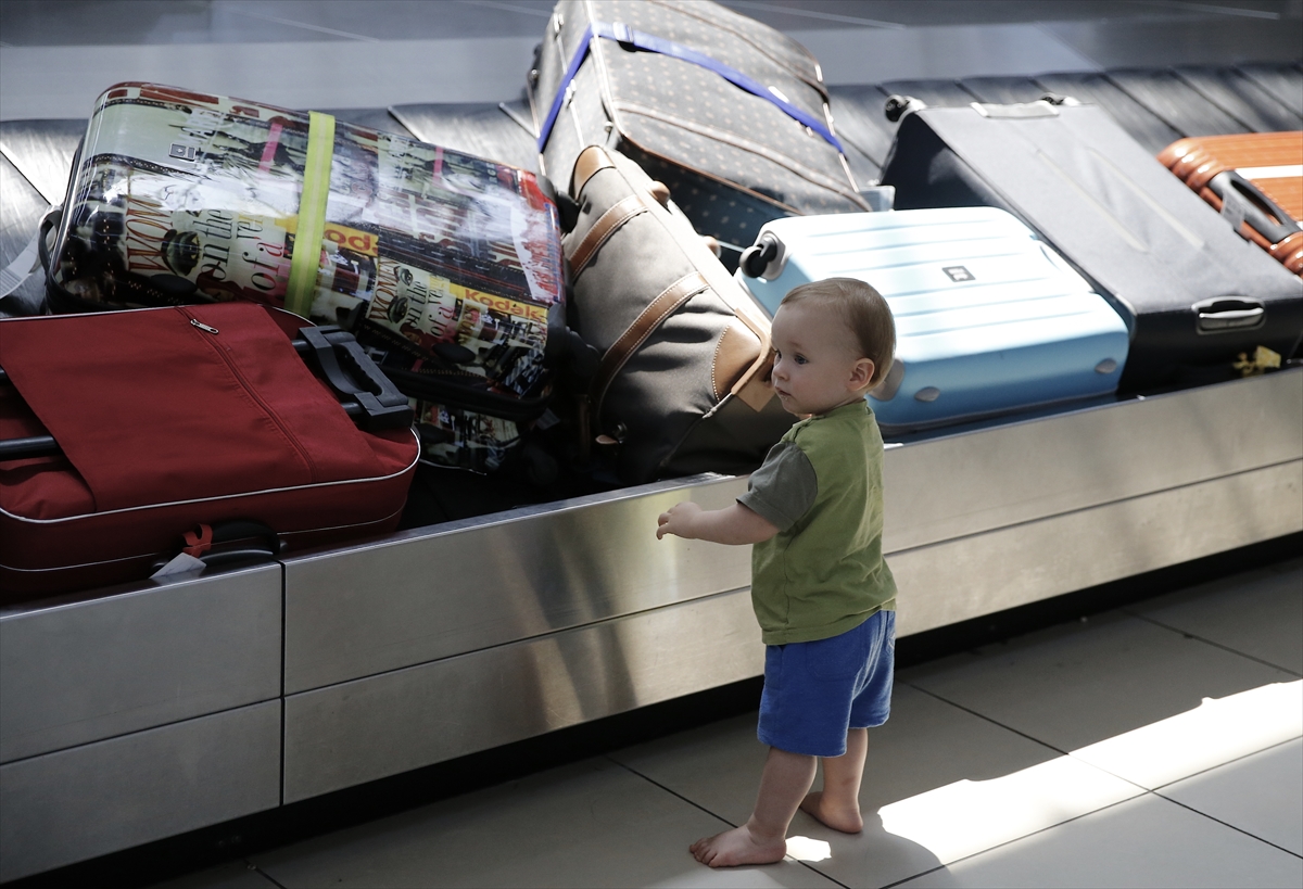 İlk Rus kafilesi çiçeklerle karşılandı - 810