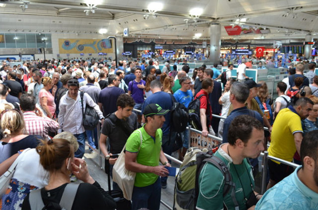 Tatil dönüşleri başladı, trafik yoğun - 2