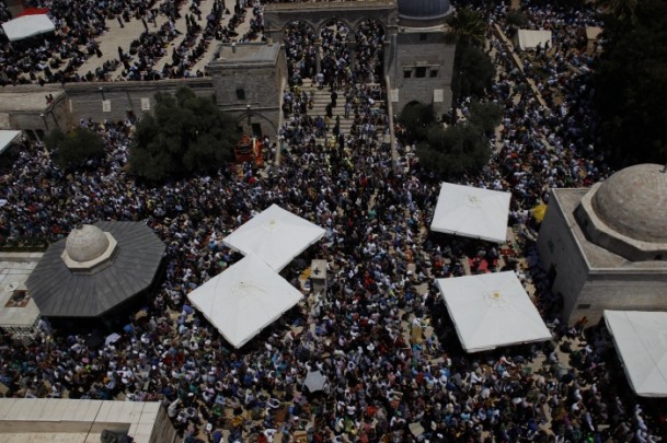 Yüzbinler Mescid-i Aksa'ya akın etti - 3