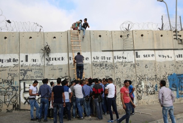 Yüzbinler Mescid-i Aksa'ya akın etti - 6