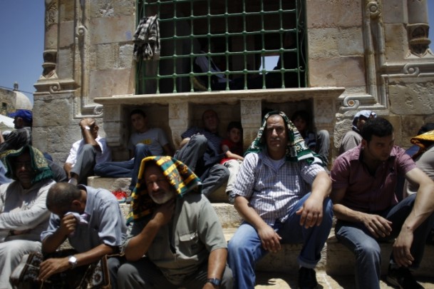 Yüzbinler Mescid-i Aksa'ya akın etti - 8