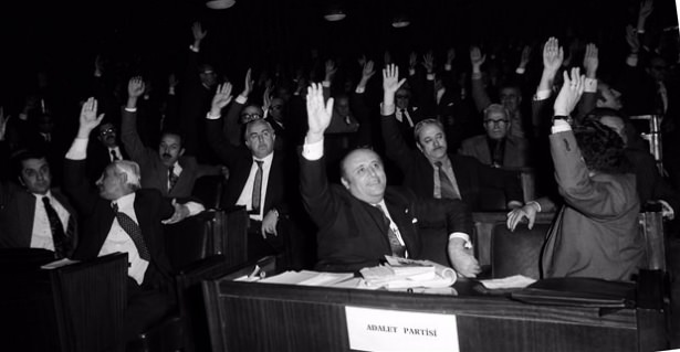 Türk siyasetinin bilinmeyen fotoğrafları - 16