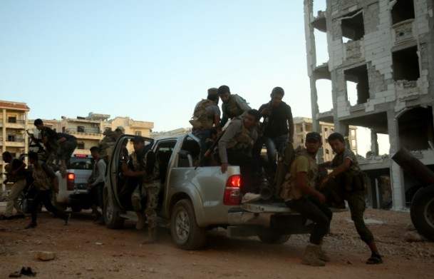 Çok sayıda askeri kontrol noktası ele geçirildi - 3