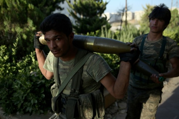 Çok sayıda askeri kontrol noktası ele geçirildi - 11