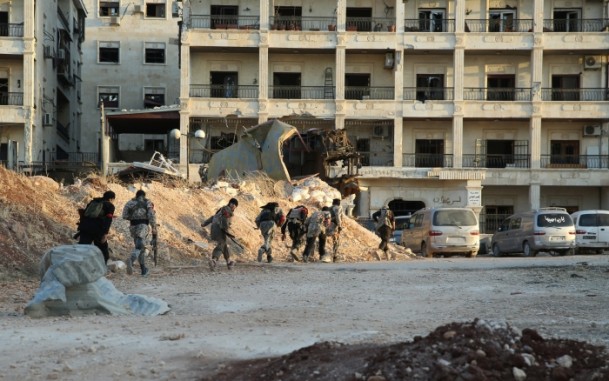 Çok sayıda askeri kontrol noktası ele geçirildi - 20