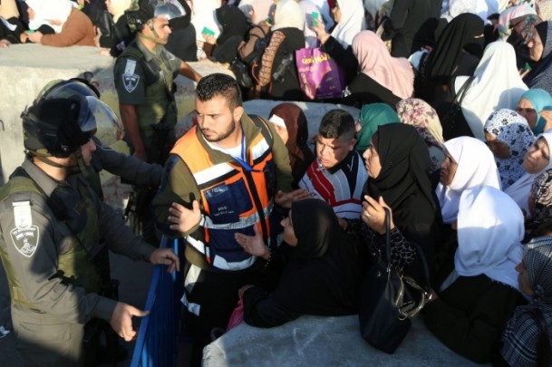 İsrail kontrol noktalarında izdiham - 6