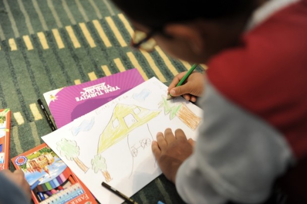 Suriyeli çocuklar hayallerini çizdi - 3