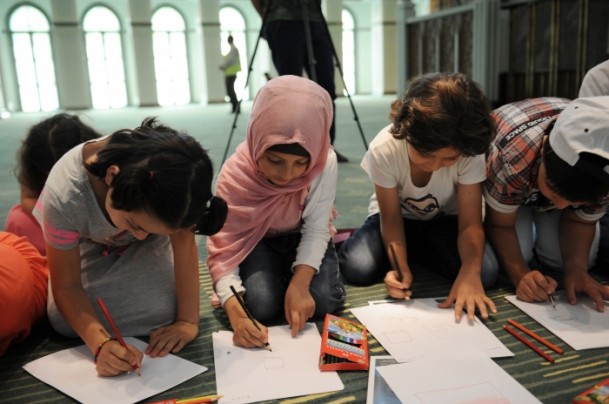 Suriyeli çocuklar hayallerini çizdi - 4
