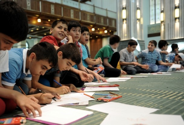 Suriyeli çocuklar hayallerini çizdi - 6