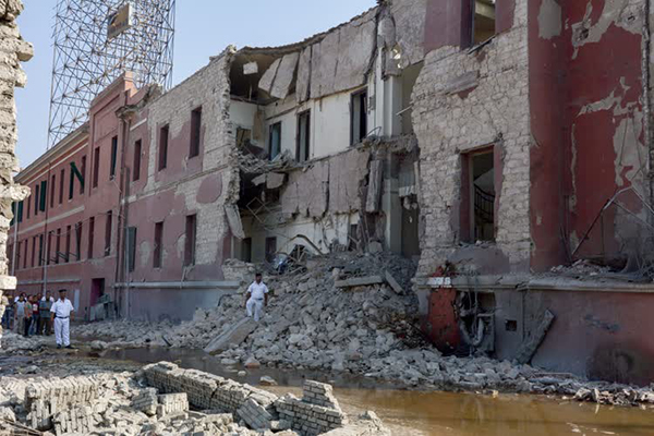 Mısır'da  korkunç patlama! - 1