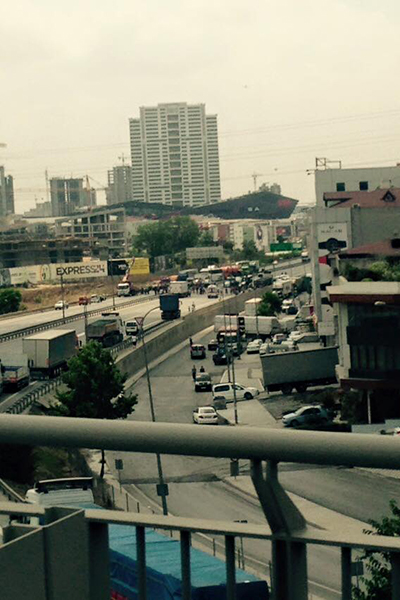 Basın Ekspres yolunda yüksek gerilim hattı devrildi - 3