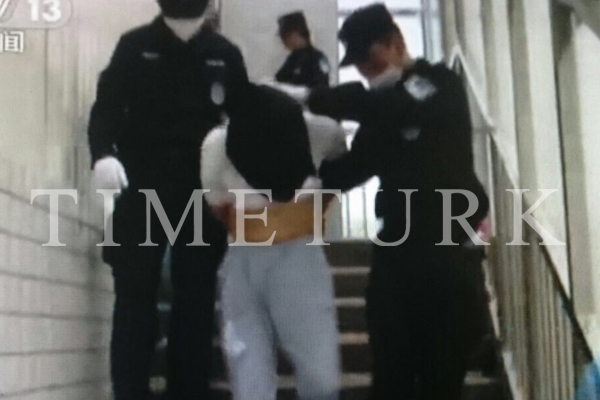 Uygur Türkleri Çin'e böyle iade edildi - 8