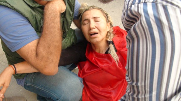 DİSK önünde arbede - 2