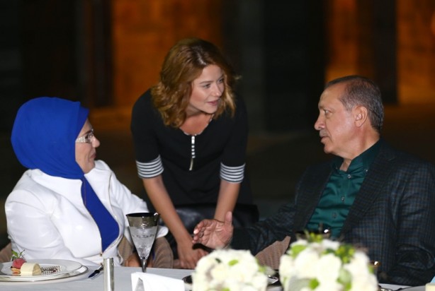 Cumhurbaşkanı Erdoğan ünlü isimlere iftar yemeği verdi - 19