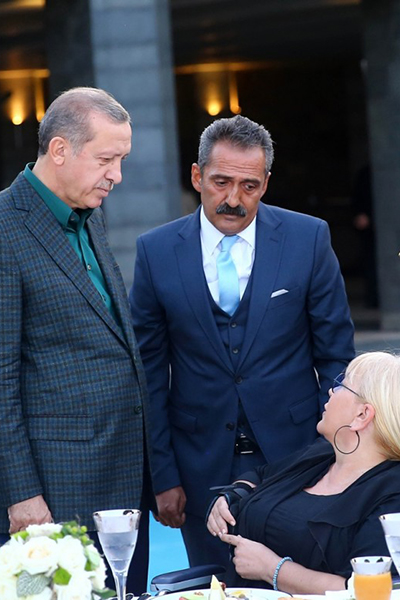 Cumhurbaşkanı Erdoğan ünlü isimlere iftar yemeği verdi - 13