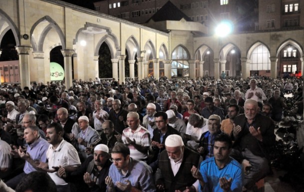 Kadir Gecesi dualarla idrak edildi - 17