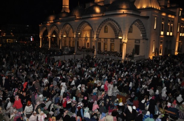 Kadir Gecesi dualarla idrak edildi - 4