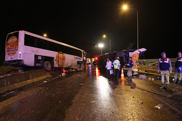 TEM'deki kaza yerinden ilk görüntüler - 6