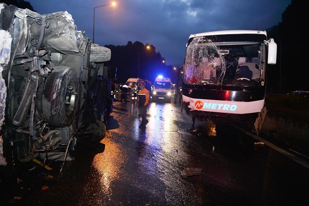 TEM'deki kaza yerinden ilk görüntüler - 10