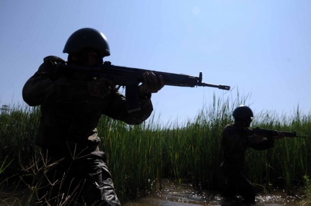 Türk komandosunun zorlu eğitimi - 511