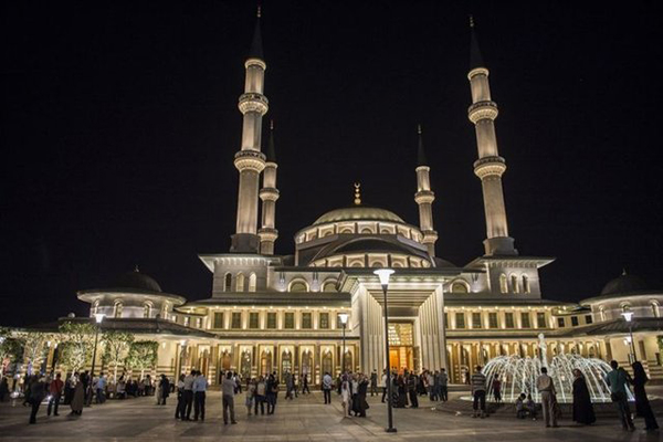 Camiler doldu taştı! - 3