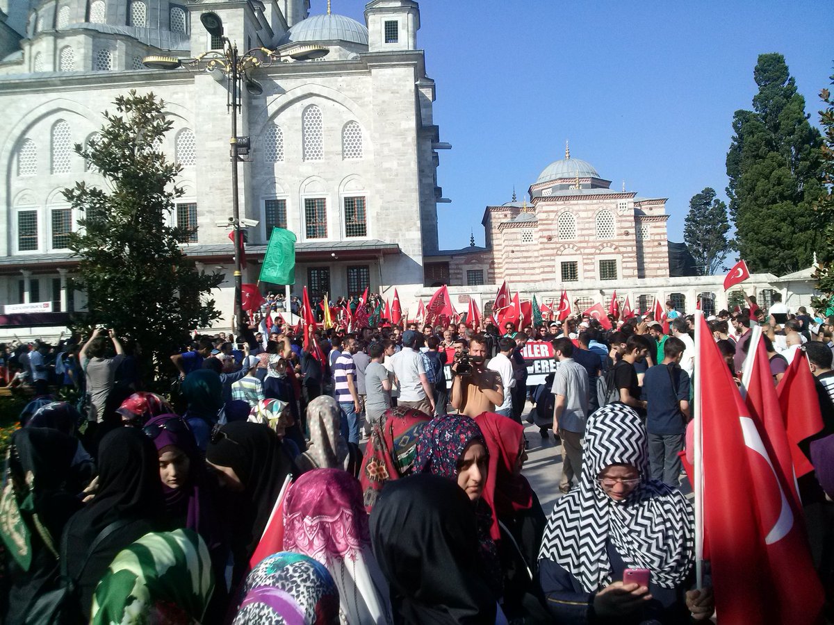 Yüzlerce kişi Saraçhane'deyd! - 27