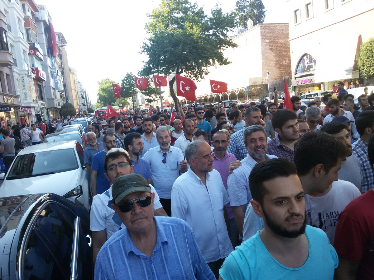 Yüzlerce kişi Saraçhane'deyd! - 31