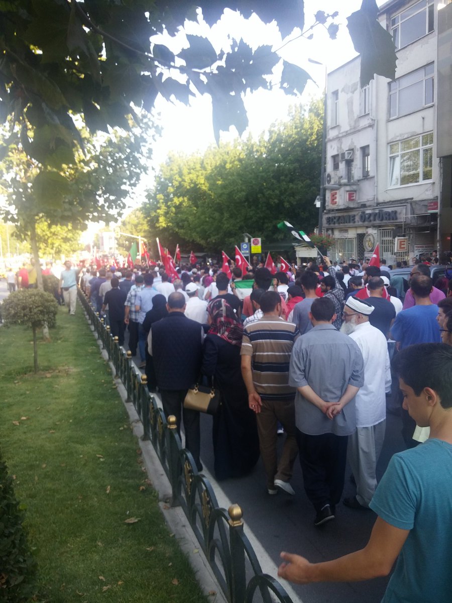 Yüzlerce kişi Saraçhane'deyd! - 30