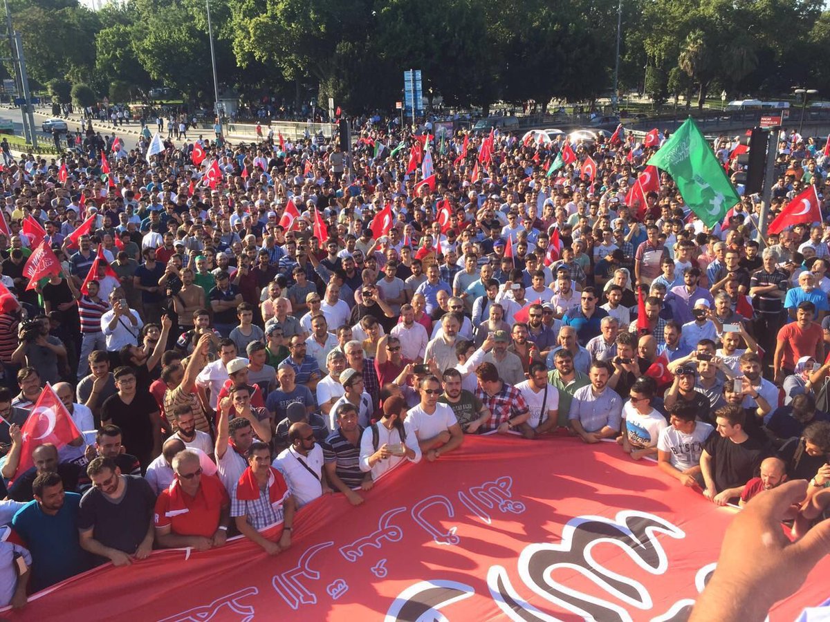 Yüzlerce kişi Saraçhane'deyd! - 7