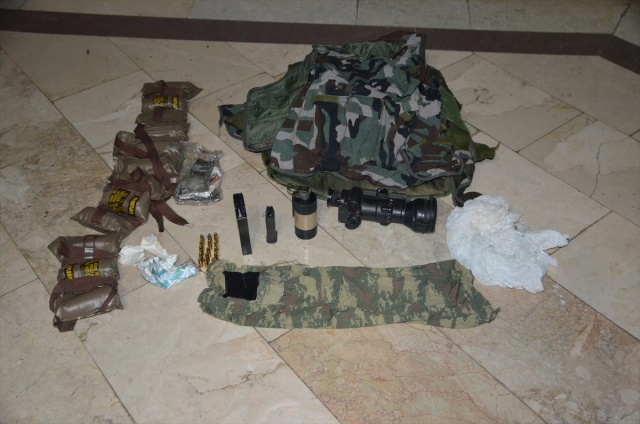 Marmaris'teki darbeciler mühimmatlarını bırakıp kaçtı - 1