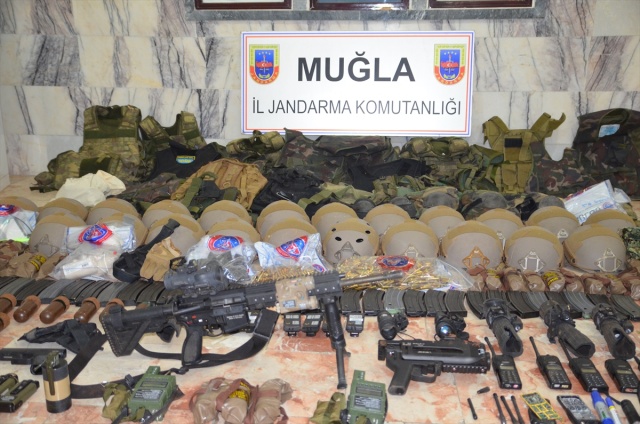 Marmaris'teki darbeciler mühimmatlarını bırakıp kaçtı - 9