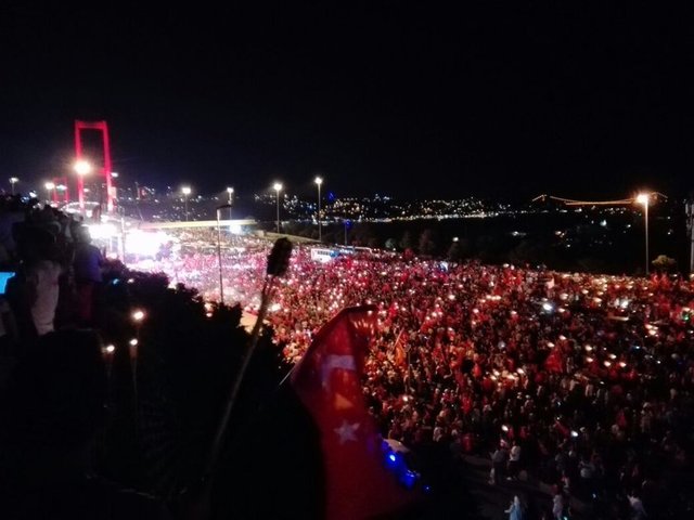 Boğaziçi Köprüsü'nde binlerce kişi yürüyor - 5