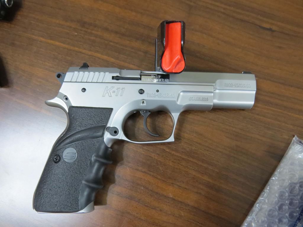 Tutuklanan savcının odasından çıkanlar - 2