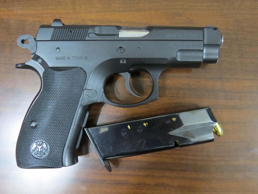 Tutuklanan savcının odasından çıkanlar - 9