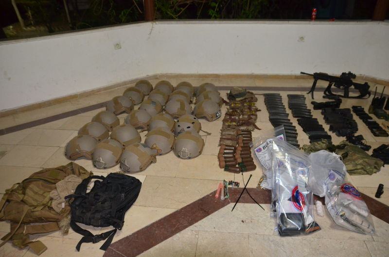 Otel baskınındaki silahlar bulundu - 24