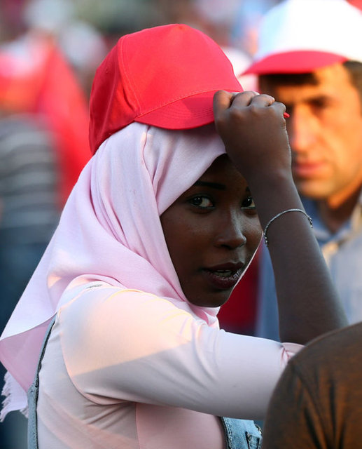Halk meydanları boş bırakmıyor - 13