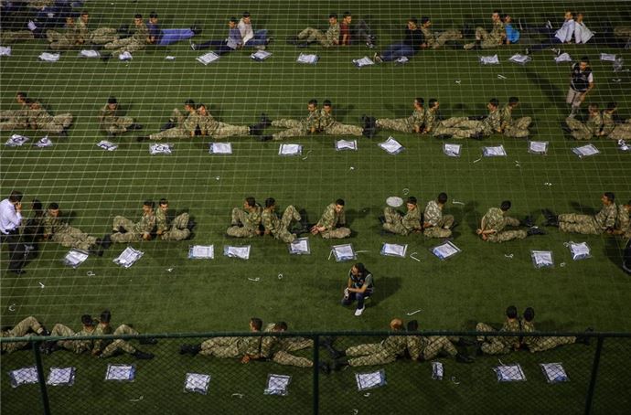 Cumhurbaşkanlığı Muhafız Alayı'na operasyon - 1