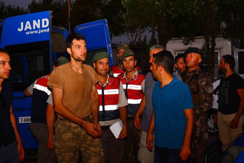 Darbecilerin cephaneleri ele geçirildi - 8