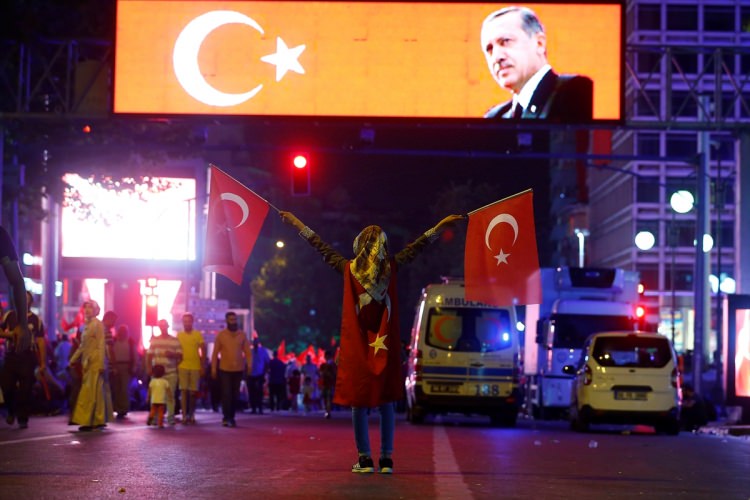 Darbecilere karşı nöbet sürüyor - 727