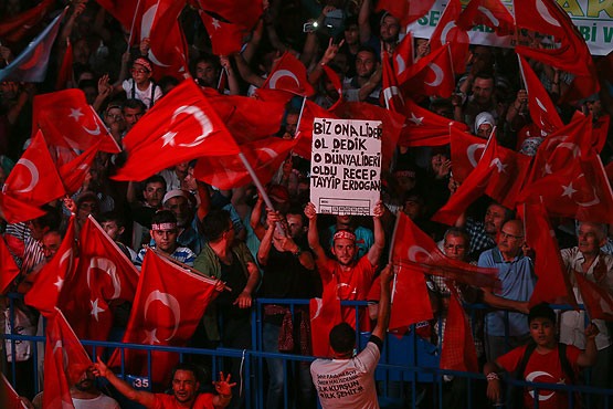 Türkiye'de 'Demokrasi nöbeti' devam ediyor - 608