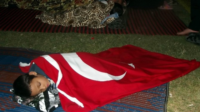 Türkiye'de 'Demokrasi nöbeti' devam ediyor - 504