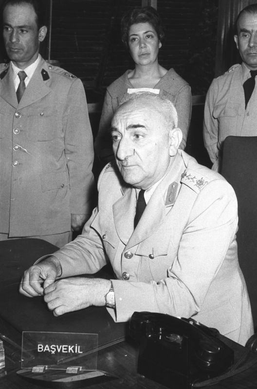 Türkiye siyaseti ve darbeler - 20