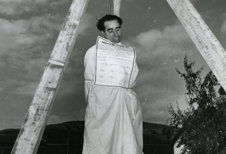 Türkiye siyaseti ve darbeler - 40