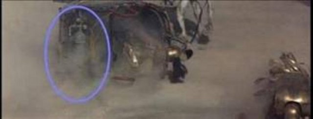 Şaşırtan film ve dizi hataları - 43