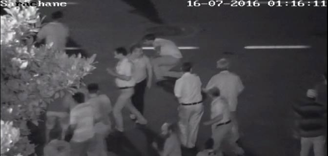 Cuntacılar İBB önünde vatandaşa böyle kurşun yağdırdı - 541