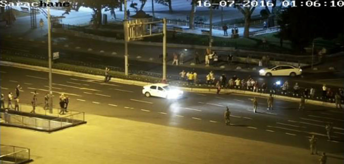 Cuntacılar İBB önünde vatandaşa böyle kurşun yağdırdı - 868