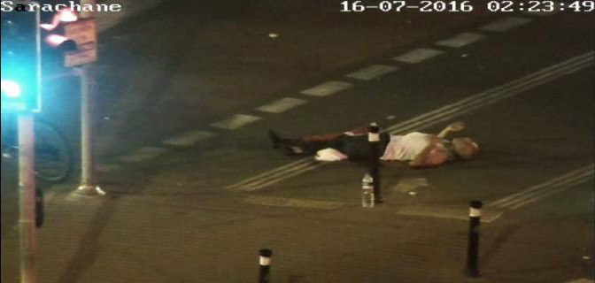 Cuntacılar İBB önünde vatandaşa böyle kurşun yağdırdı - 561