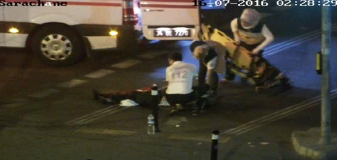 Cuntacılar İBB önünde vatandaşa böyle kurşun yağdırdı - 932